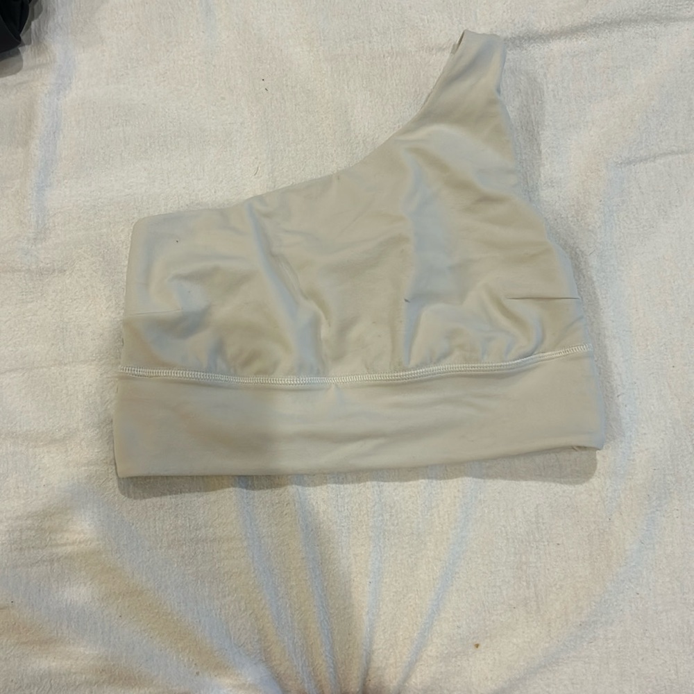 Half sleeve sports bra (no padding)